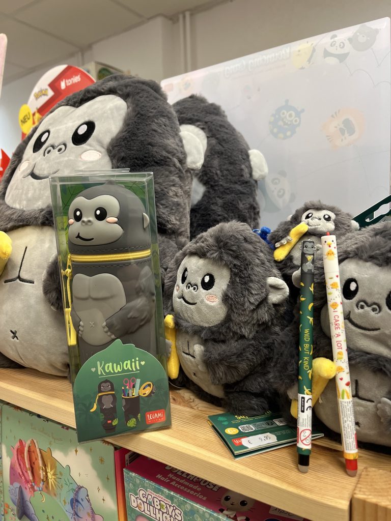Legami Gorilla Kawaii Stiftemäppchen, Kuscheltiere und Gelstifte